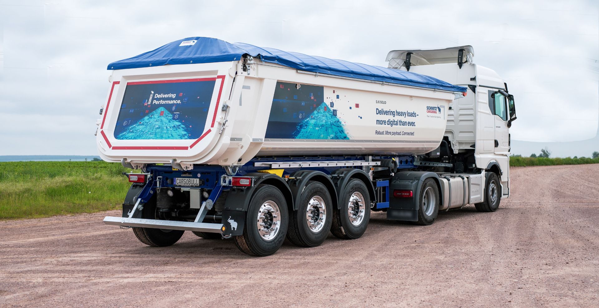 Schmitz Cargobull SKI SOLID - vyklápací náves