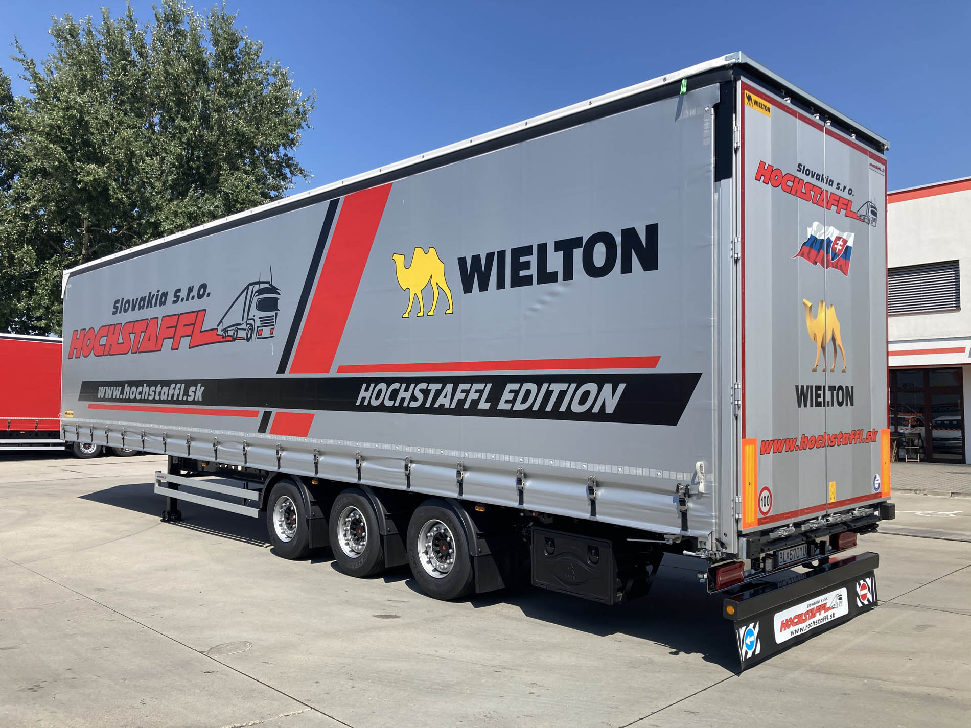 Wielton Mega Hochstaffl Edition